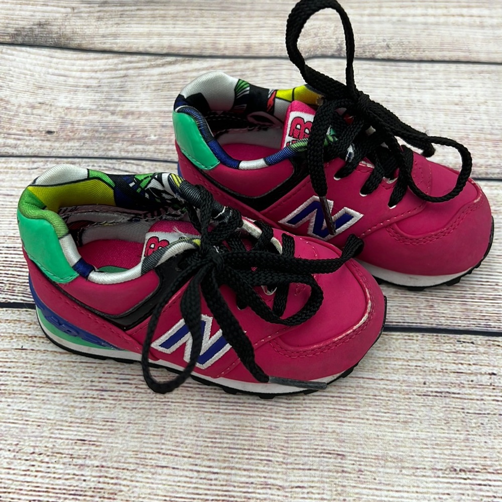 New Balance Hot Pink 574 Sneakers Sz 4